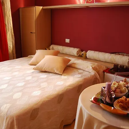 Residenza San Faustino Oda ve Kahvaltı 2*