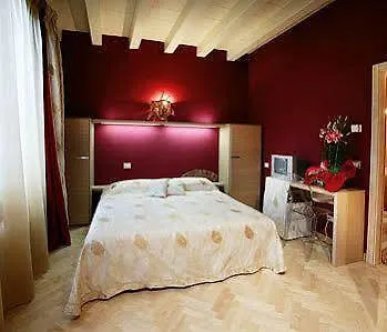 Residenza San Faustino Oda ve Kahvaltı 2*