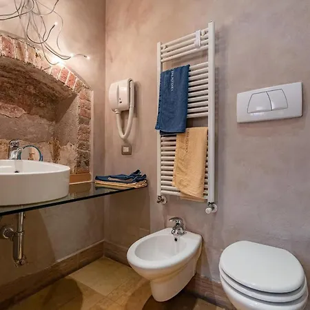 Residenza San Faustino Oda ve Kahvaltı 2*